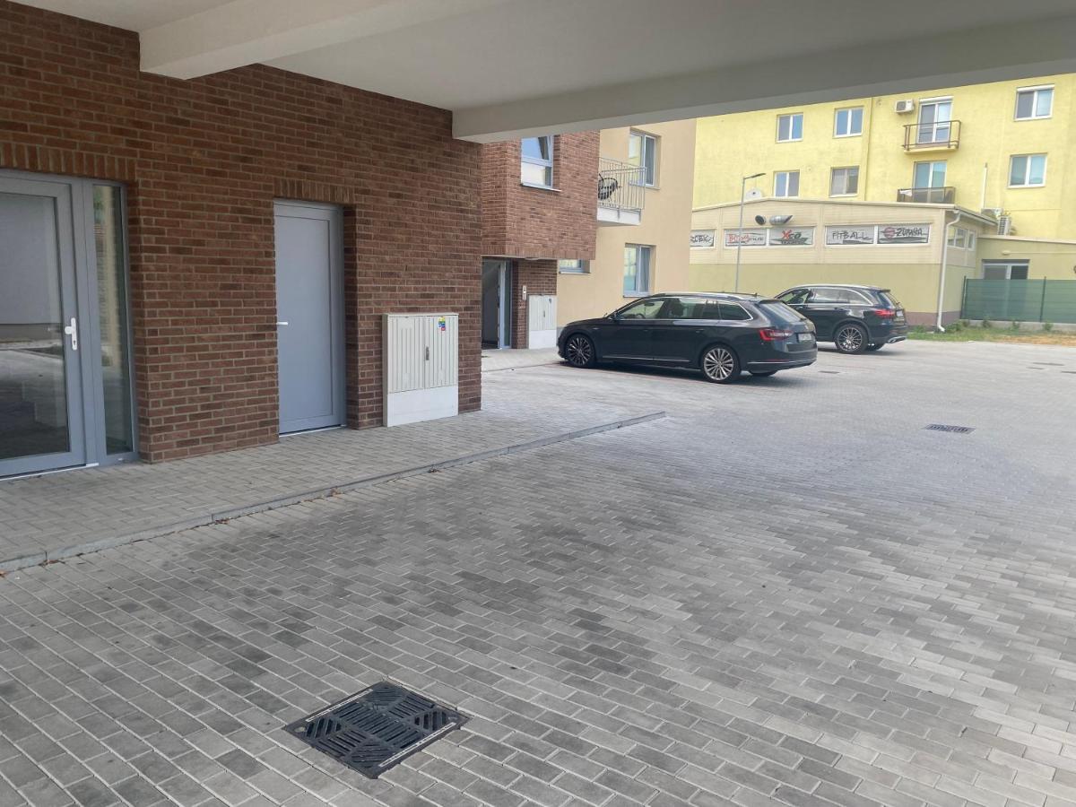 Maja Apartman Dunajska Streda Bagian luar foto